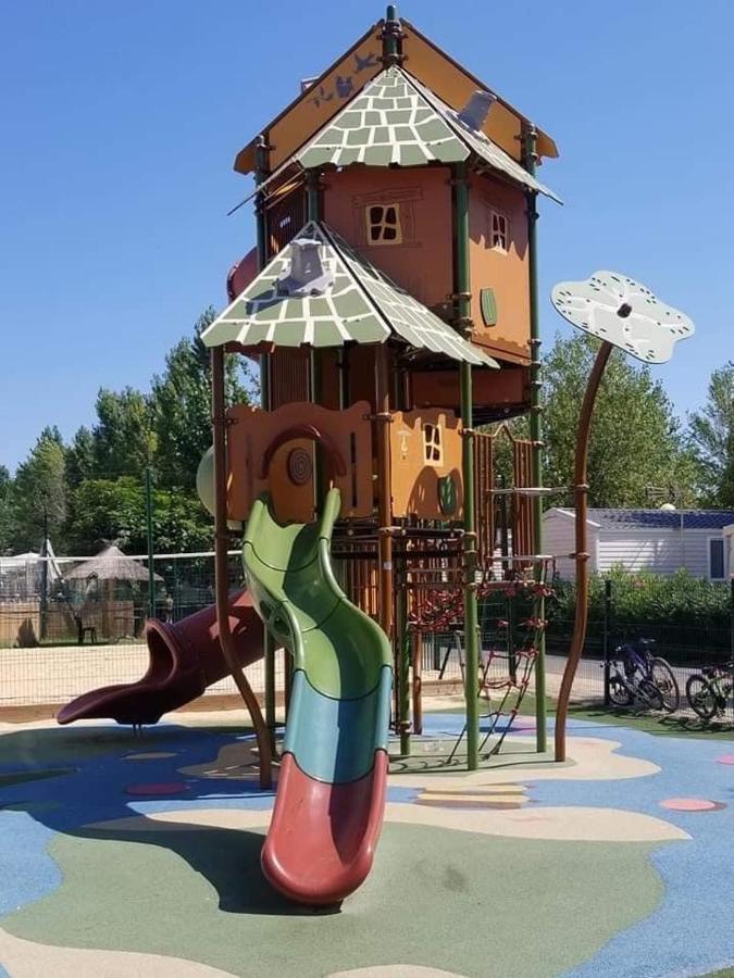 Mobilhome 4 Ca61 Vias Εξωτερικό φωτογραφία